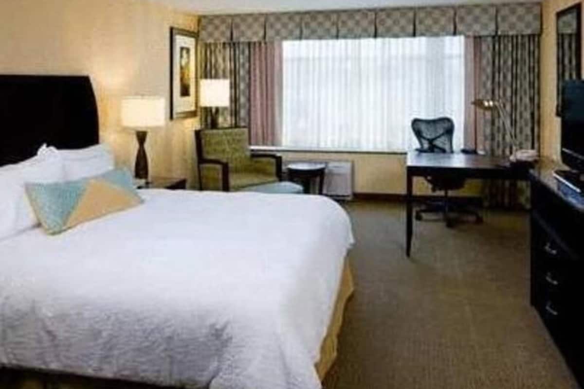 In-room safe, desk, iron/ironing board, free cots/infant beds