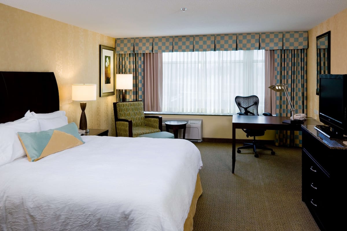 In-room safe, desk, iron/ironing board, free cribs/infant beds