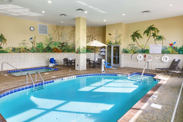 Indoor pool - Hilton Garden Inn Mankato Downtown (Mankato)