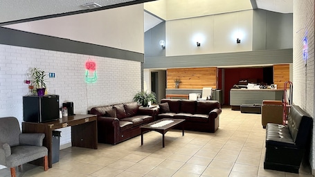 Lobby sitting area. Lively Inn & Suites