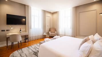 Suite | Surmatelas, bureau, chambres insonorisées, Wi-Fi gratuit