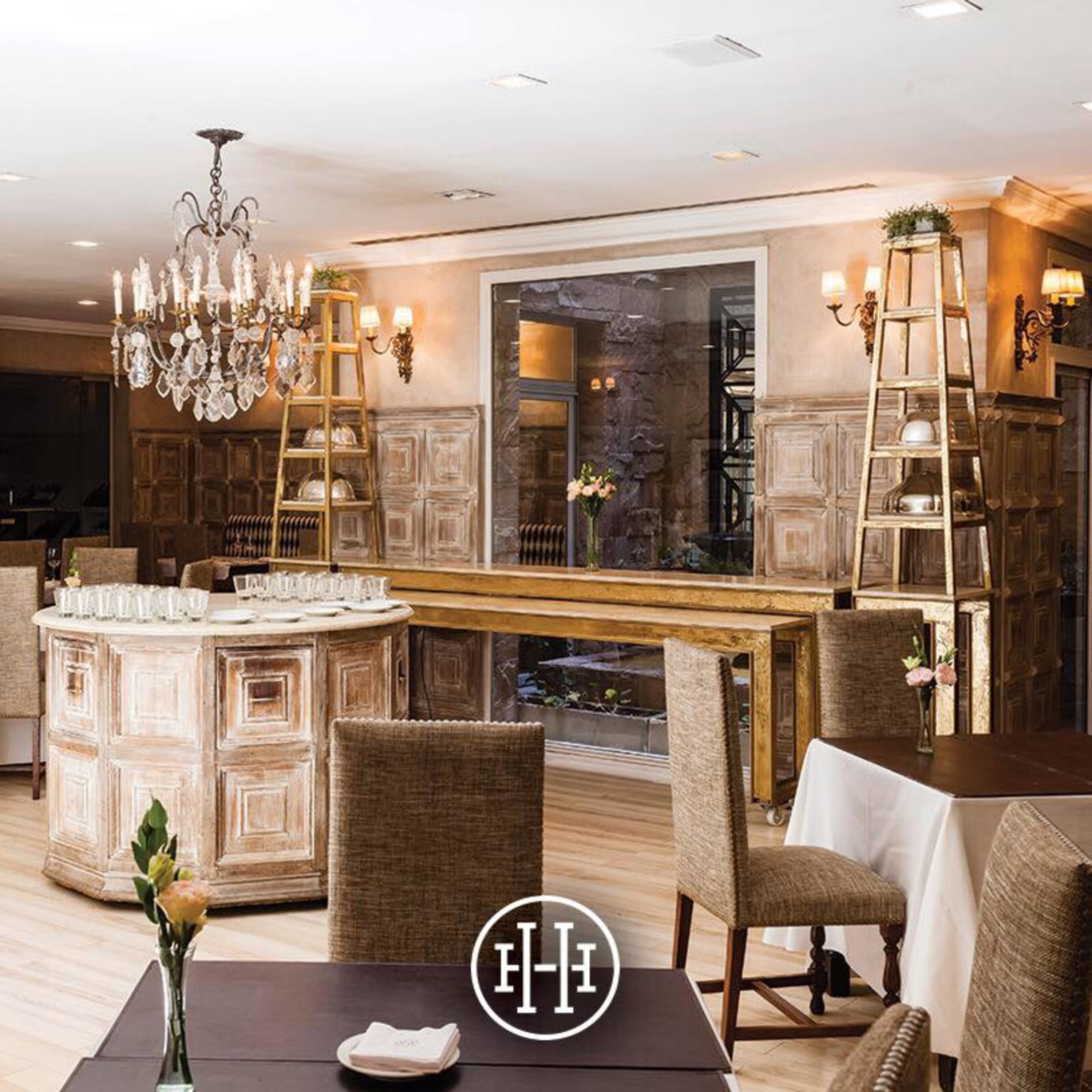 Photo - Huentala Hotel