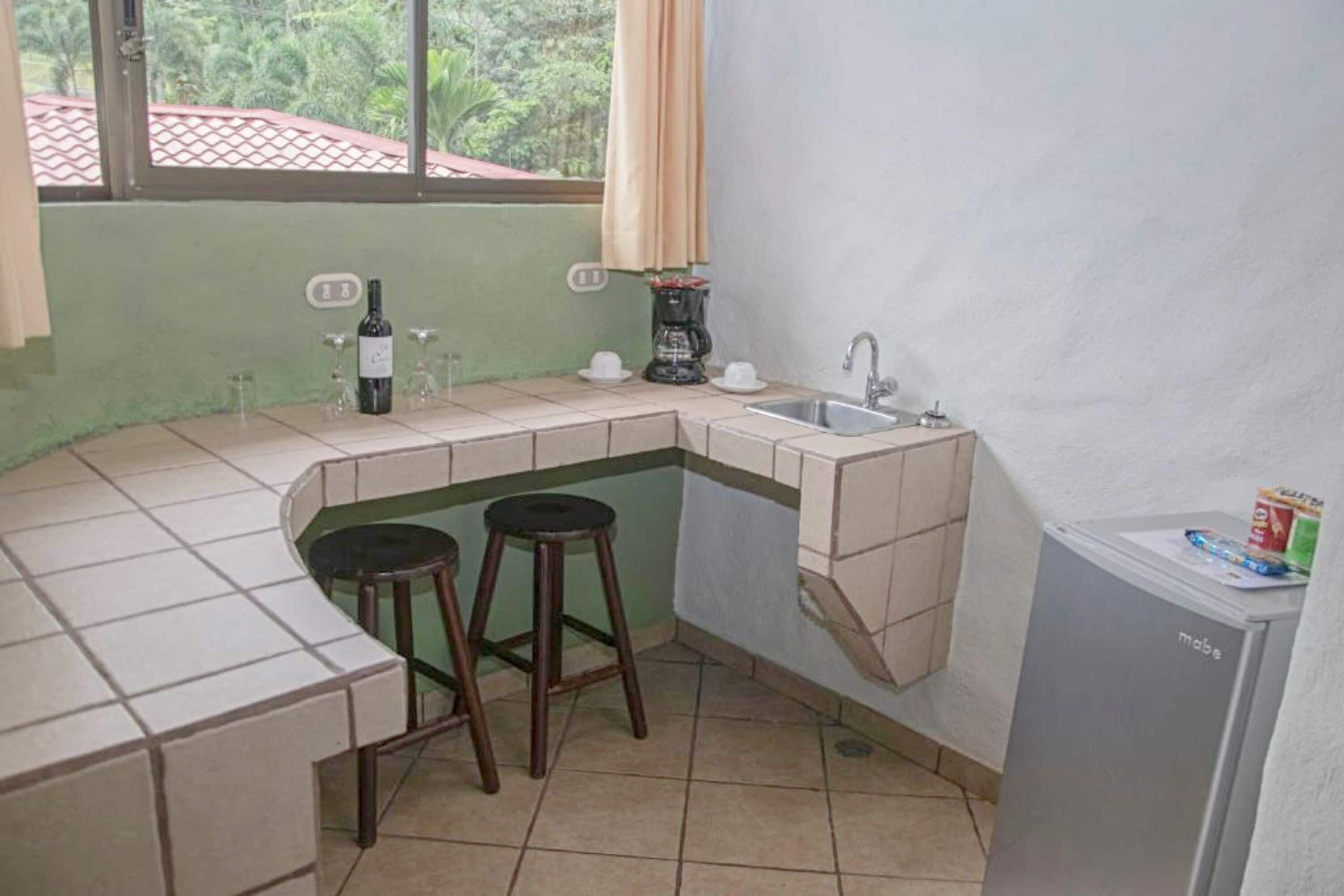 deluxe room | private kitchenette | coffee/tea maker