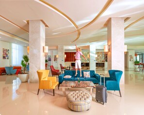 Lobby sitting area - Pickalbatros Royal Moderna Sharm & Aqua Park (Sharm El Sheikh)