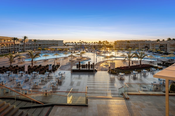 Front of property - Pickalbatros Royal Moderna Sharm & Aqua Park (Sharm El Sheikh)