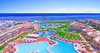 Pickalbatros Royal Moderna Sharm & Aqua Park