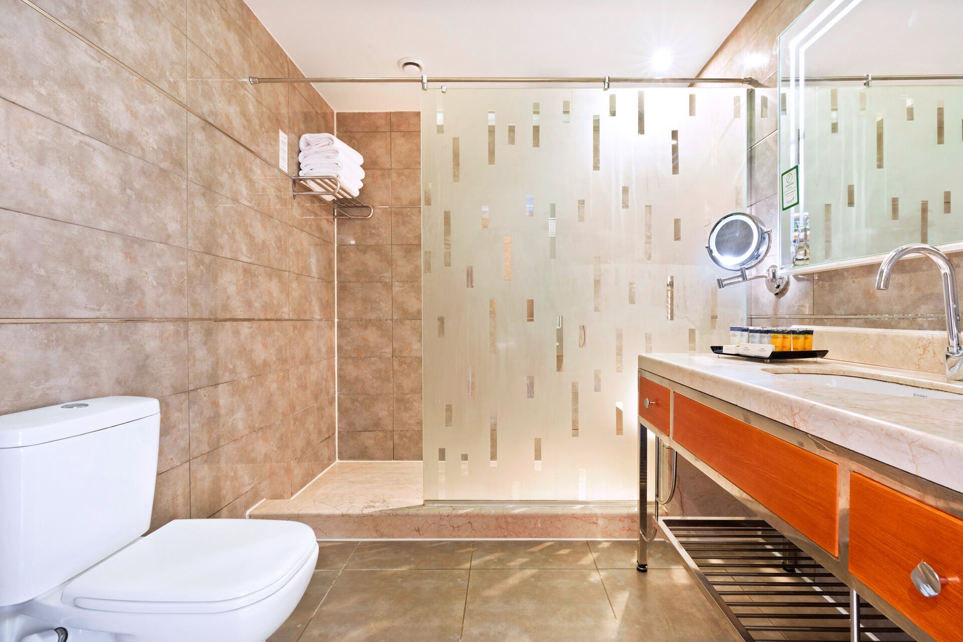 deluxe large family room | 1 bedroom, minibar, in-room safe, desk