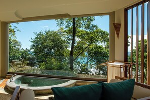 Minibar, in-room safe, desk, laptop workspace