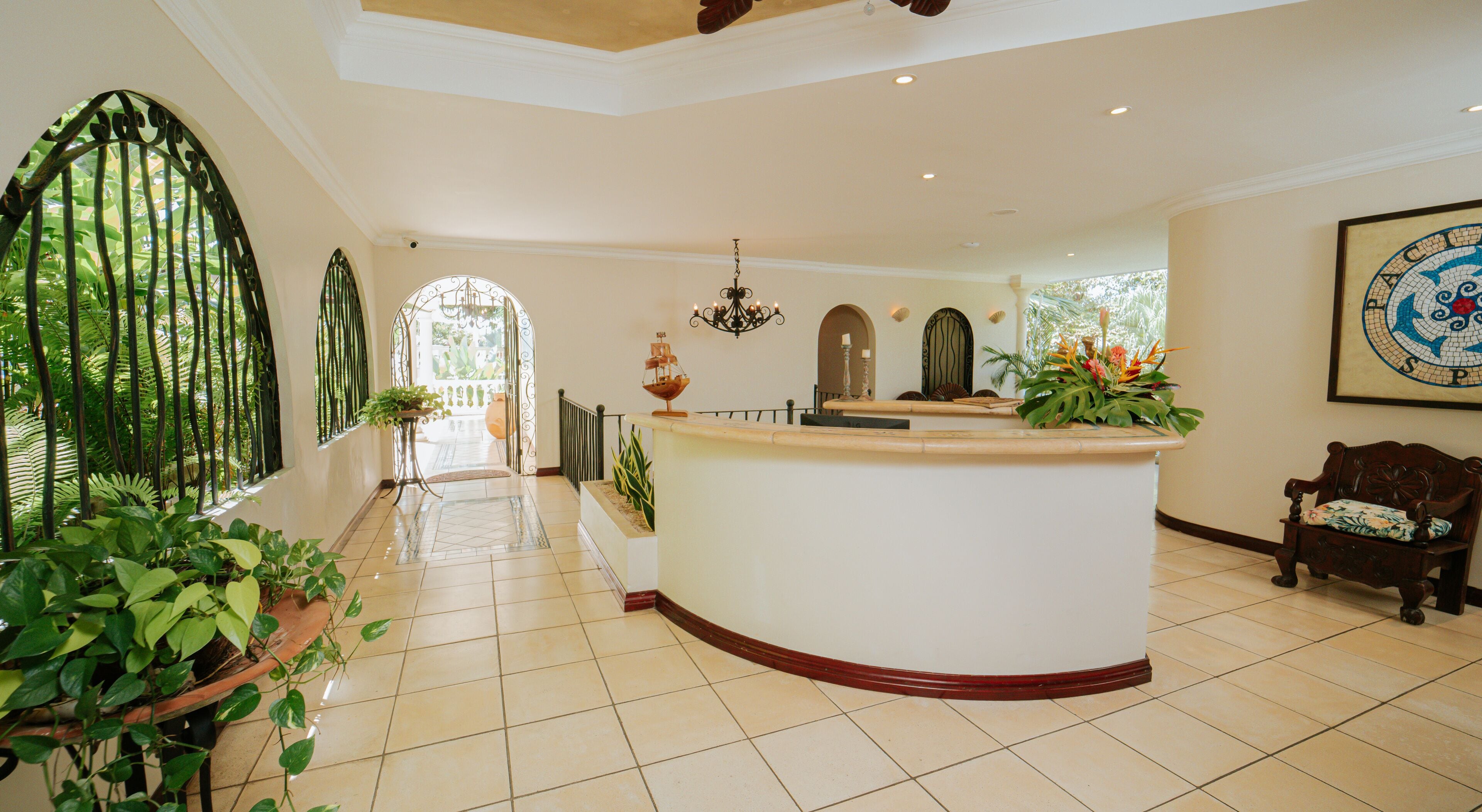 couples treatment room(s), sauna, hot tub, body treatments, mud baths