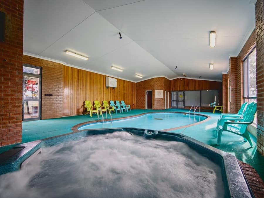 Bain à remous intérieur