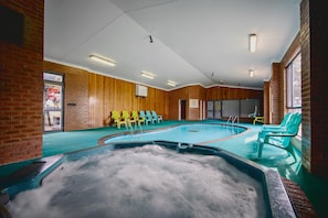 Indoor spa tub - Best Westlander Motor Inn (Horsham)