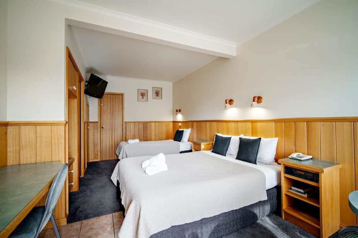 Standaard kamer | Een strijkplank/strijkijzer, babybedden, gratis wifi, beddengoed