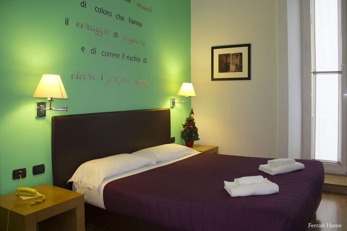 Double Room | Minibar, in-room safe, desk, soundproofing
