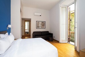 Minibar, Zimmersafe, Schreibtisch, schallisolierte Zimmer