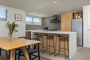 Villa, 5 Bedrooms | Private kitchen
