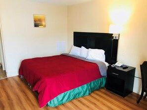 Standard Room, 1 Queen Bed, Non Smoking