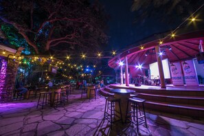夜店