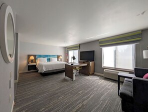 One king studio suite | In-room safe, iron/ironing board, free WiFi, bed sheets