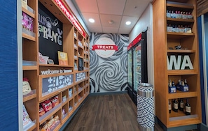 Snack bar - Hampton Inn & Suites Tacoma (Tacoma)