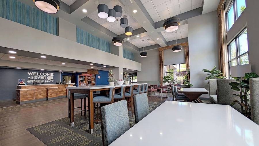 Hampton Inn & Suites Tacoma