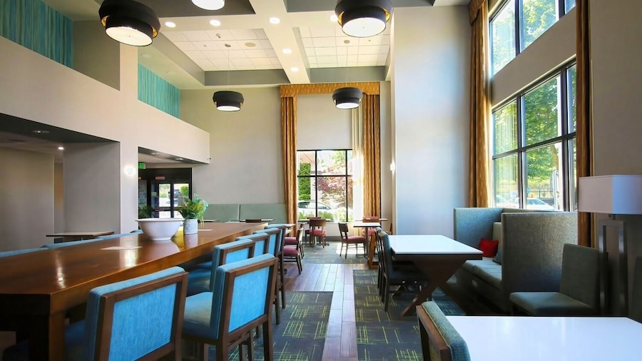 Hampton Inn & Suites Tacoma