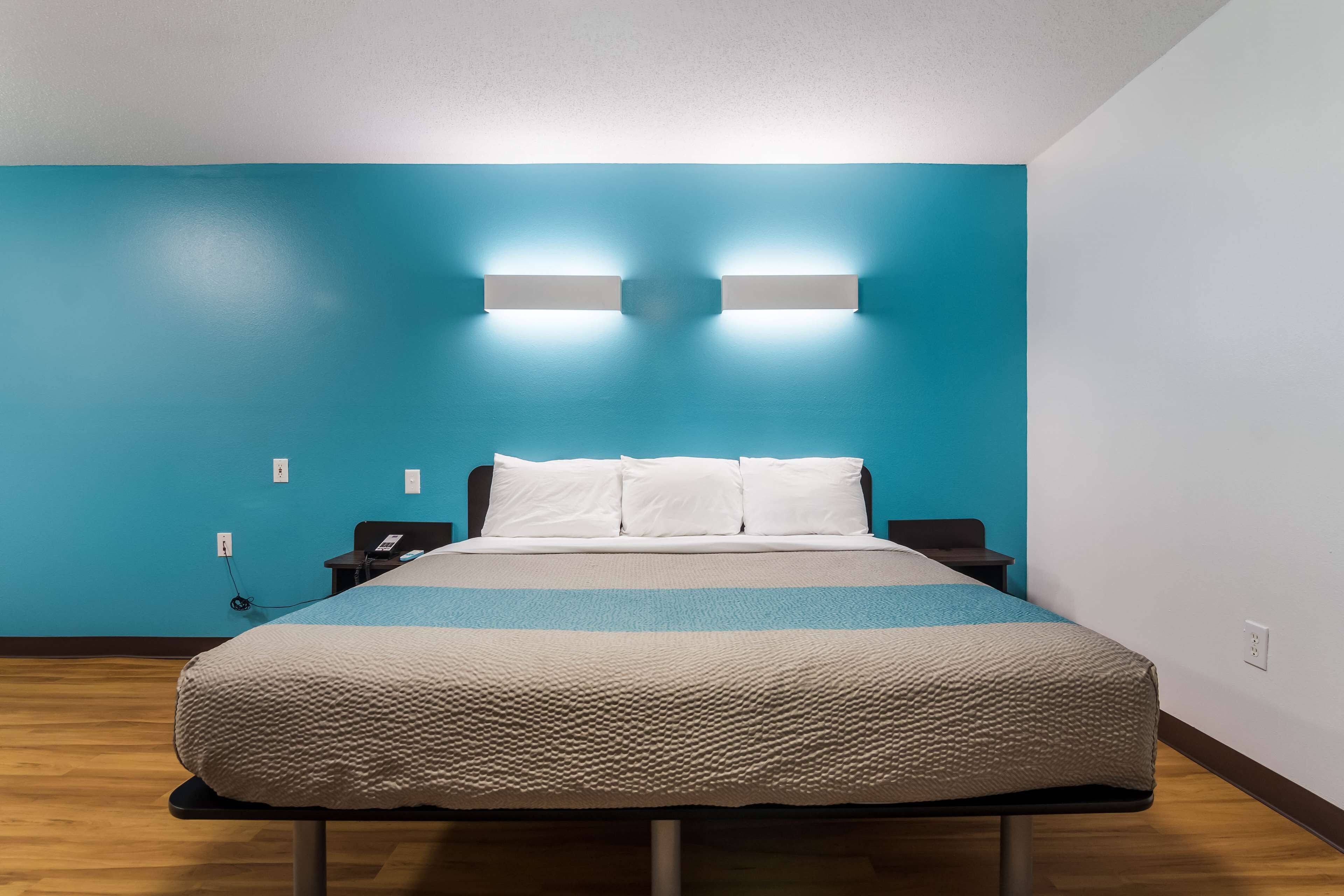 特色装修、笔记本电脑工作区、熨斗/熨板、免费 WiFi