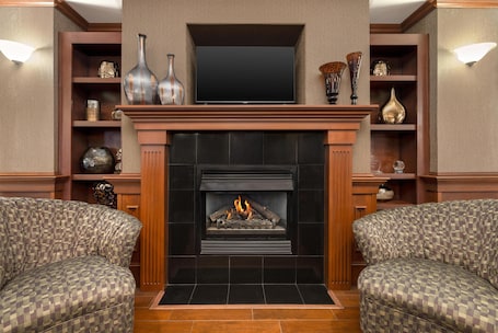 Lobby. Hampton Inn Siloam Springs