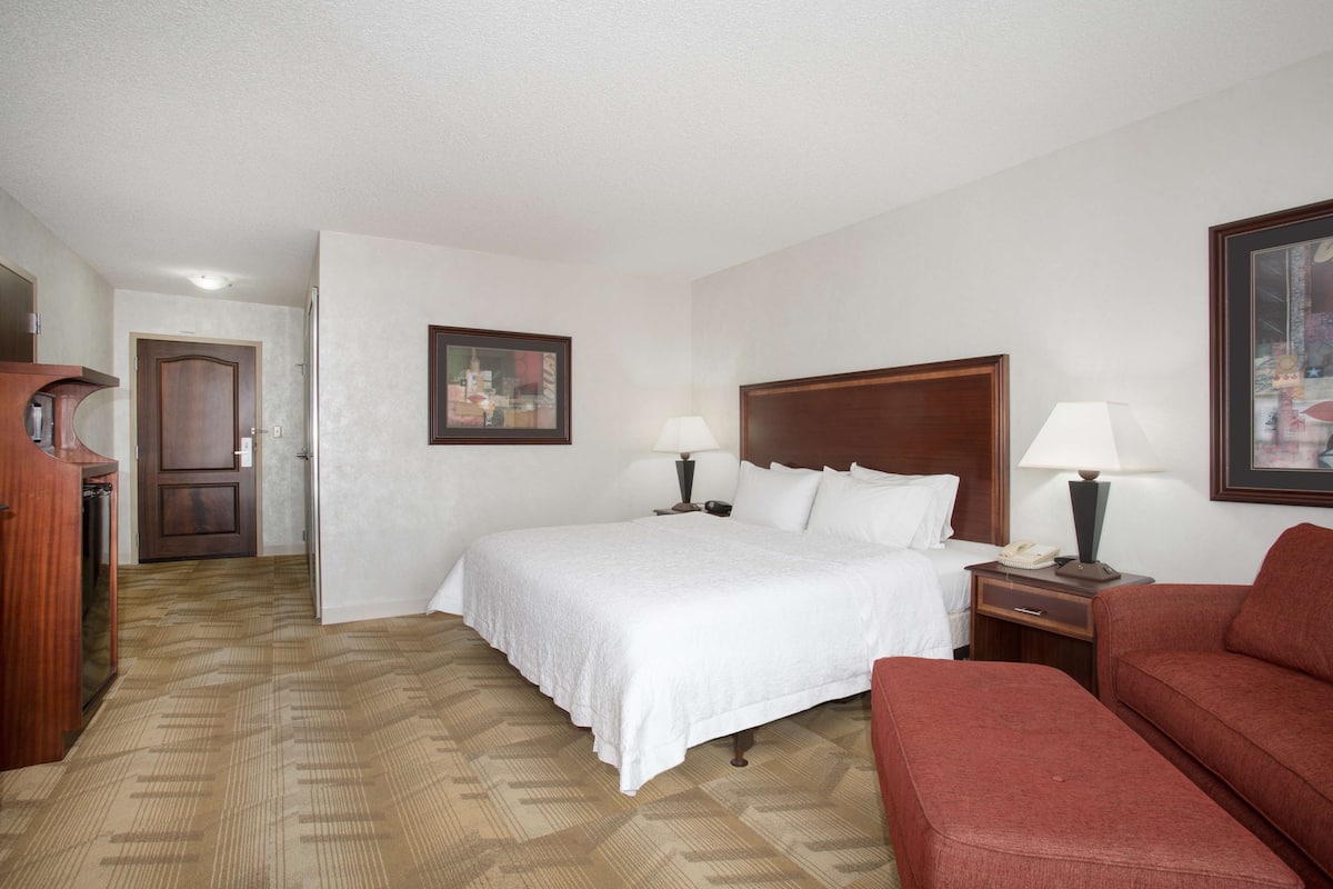 1 bedroom, iron/ironing board, free rollaway beds, free WiFi