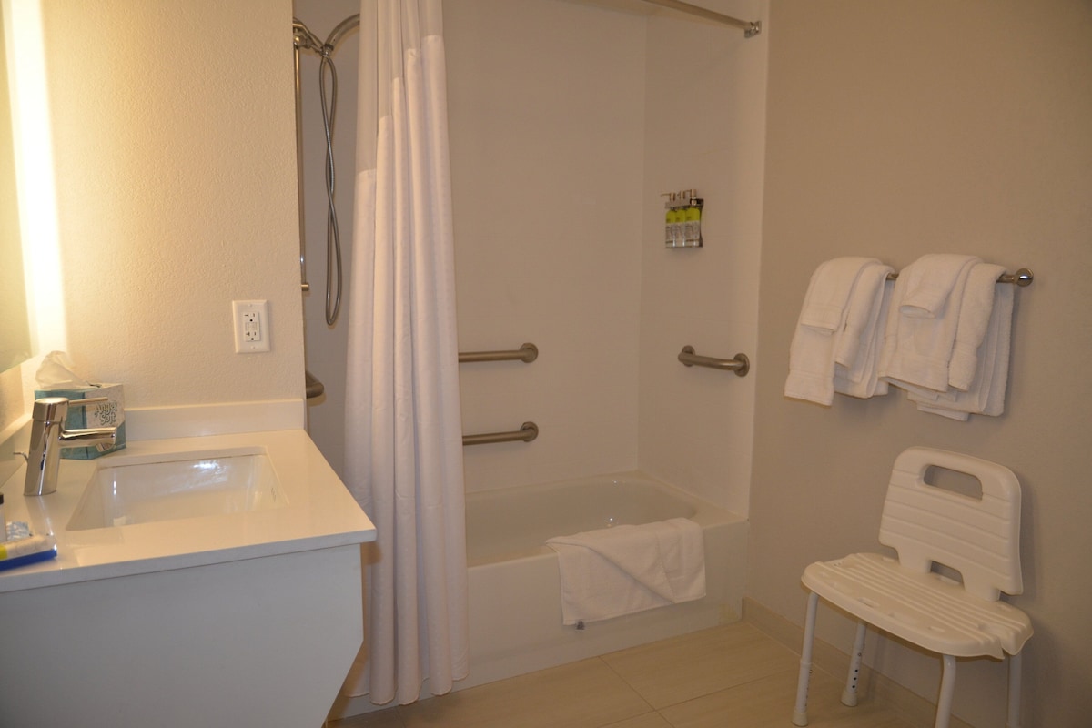 Suite, 1 King Bed, Accessible (Communications, Mobility, Access Tub) | Premium bedding, pillowtop beds, in-room safe, desk