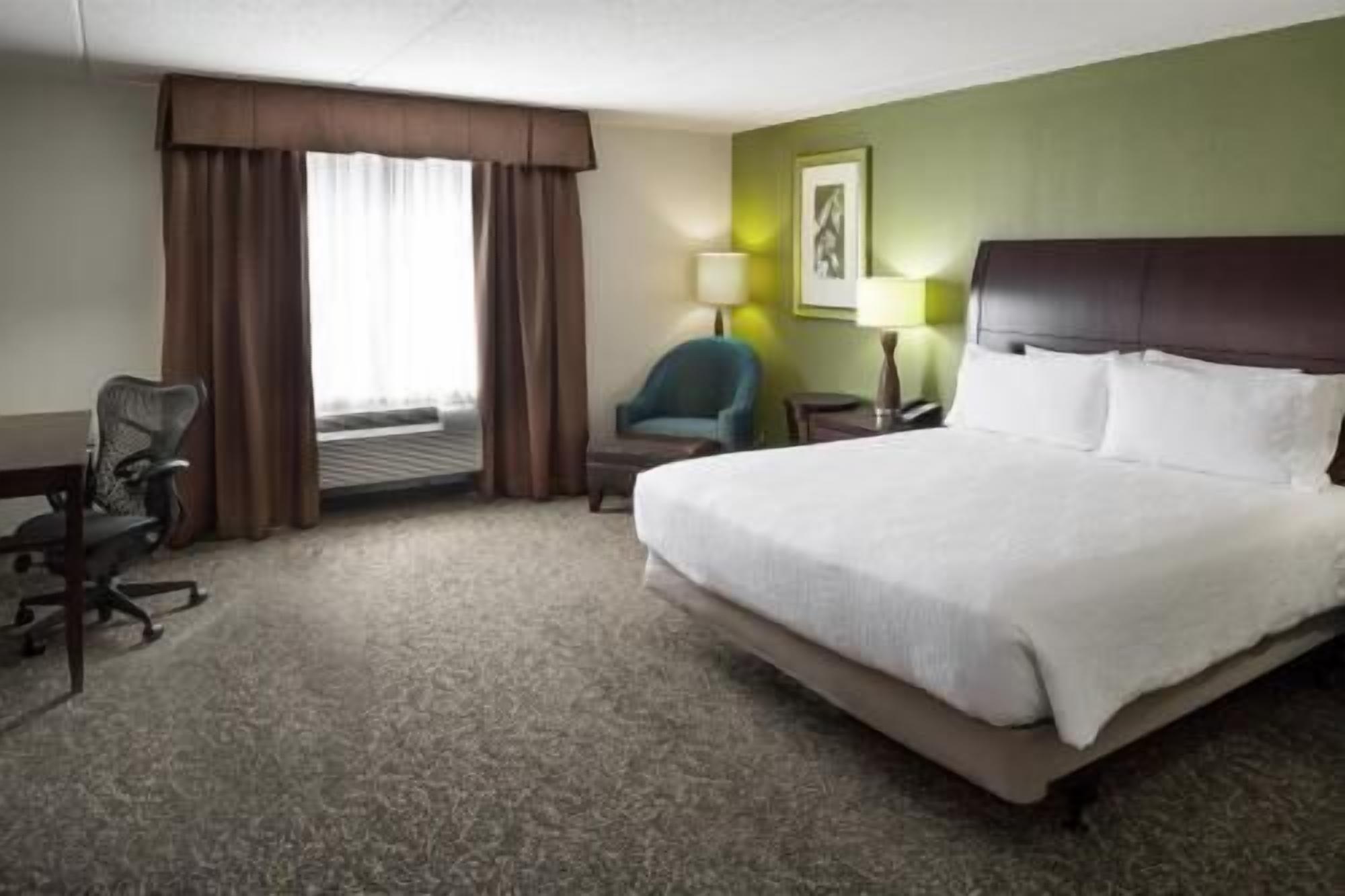 In-room safe, desk, laptop workspace, iron/ironing board