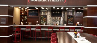 斯托克布里奇 / 亞特蘭大 I-75 假日酒店及套房 IHG 旗下酒店