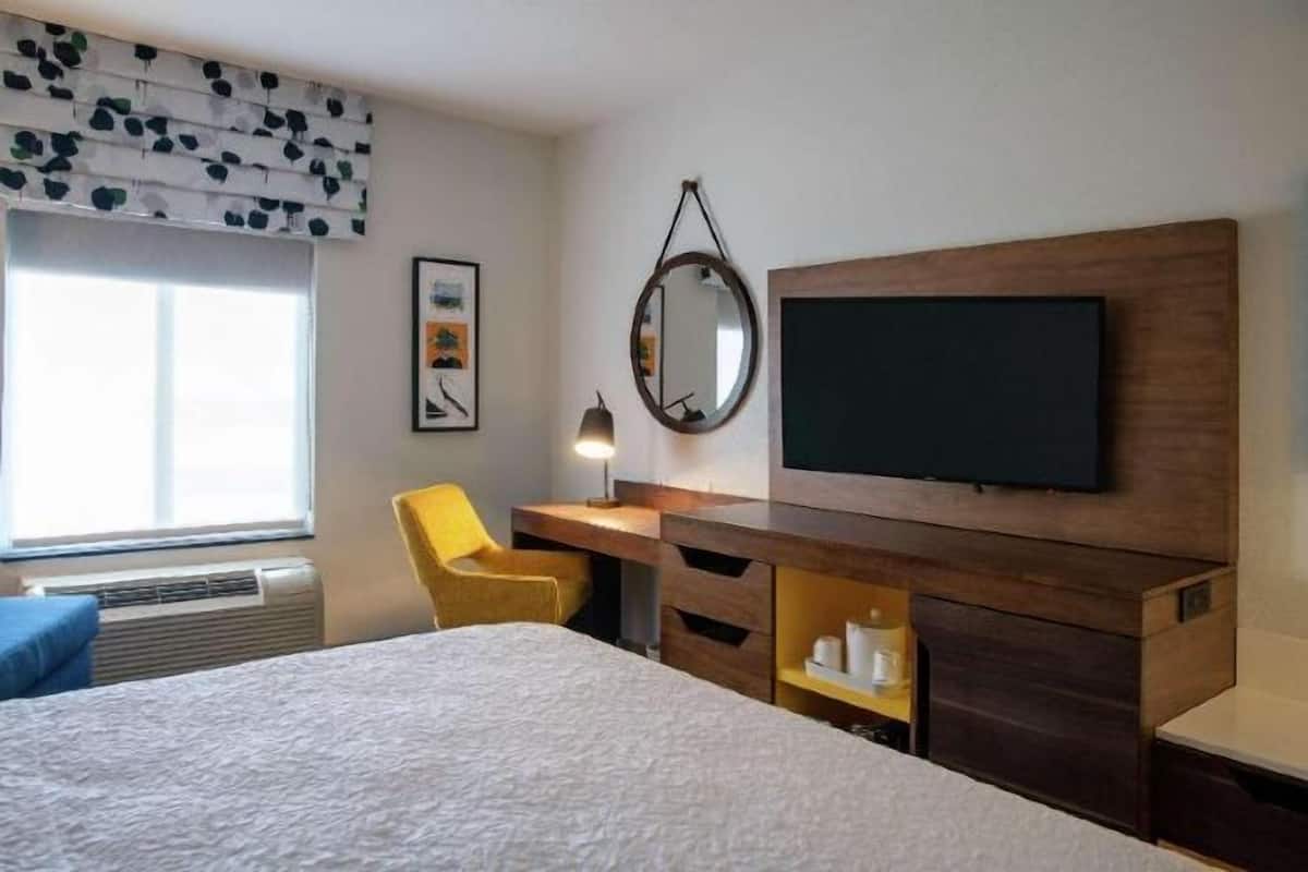 Cortinas blackout, tabla de planchar con plancha y wifi gratis