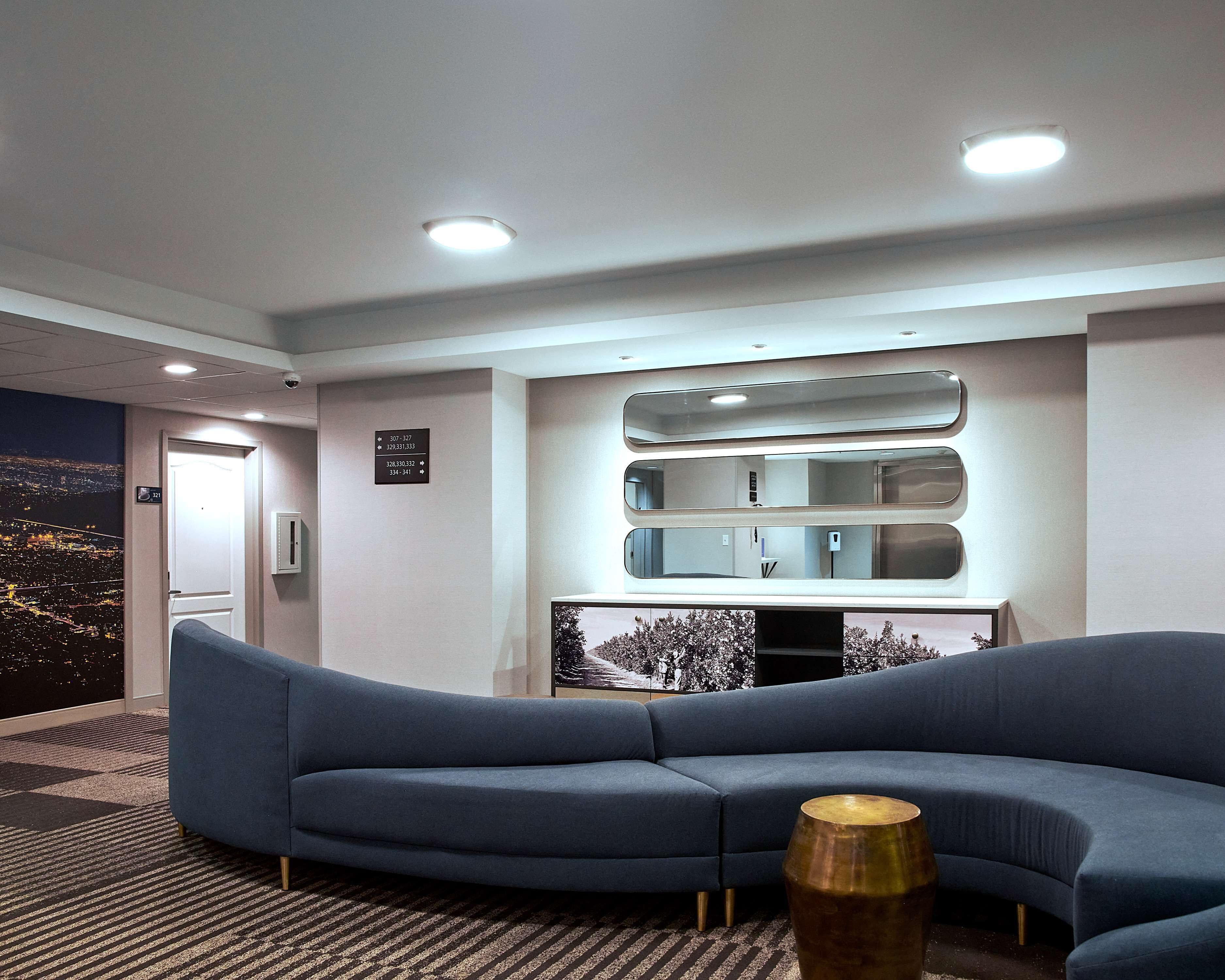 Photo - Hampton Inn & Suites Sherman Oaks