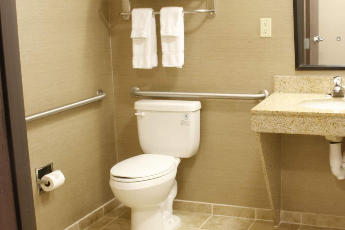Desk, blackout drapes, iron/ironing board, free WiFi