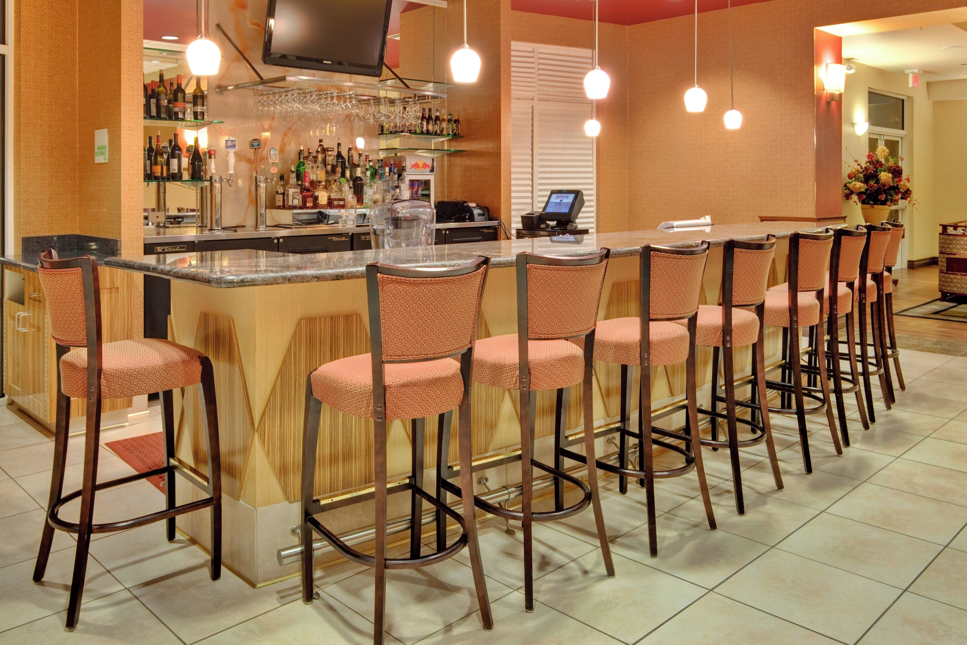 Foto - Holiday Inn & Suites Bakersfield by IHG