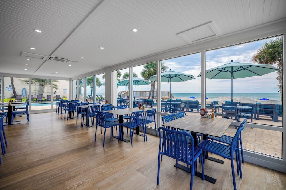 The Oceanfront Litchfield Inn