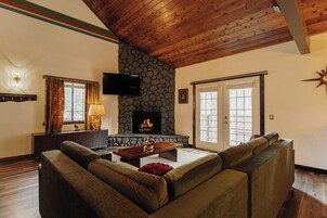 家庭复式房 | 起居区