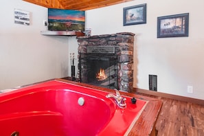 Economy Cabin | Iron/ironing board, free WiFi, bed sheets, alarm clocks