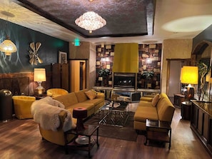 Lobby - The Burgundy (Big Bear Lake)