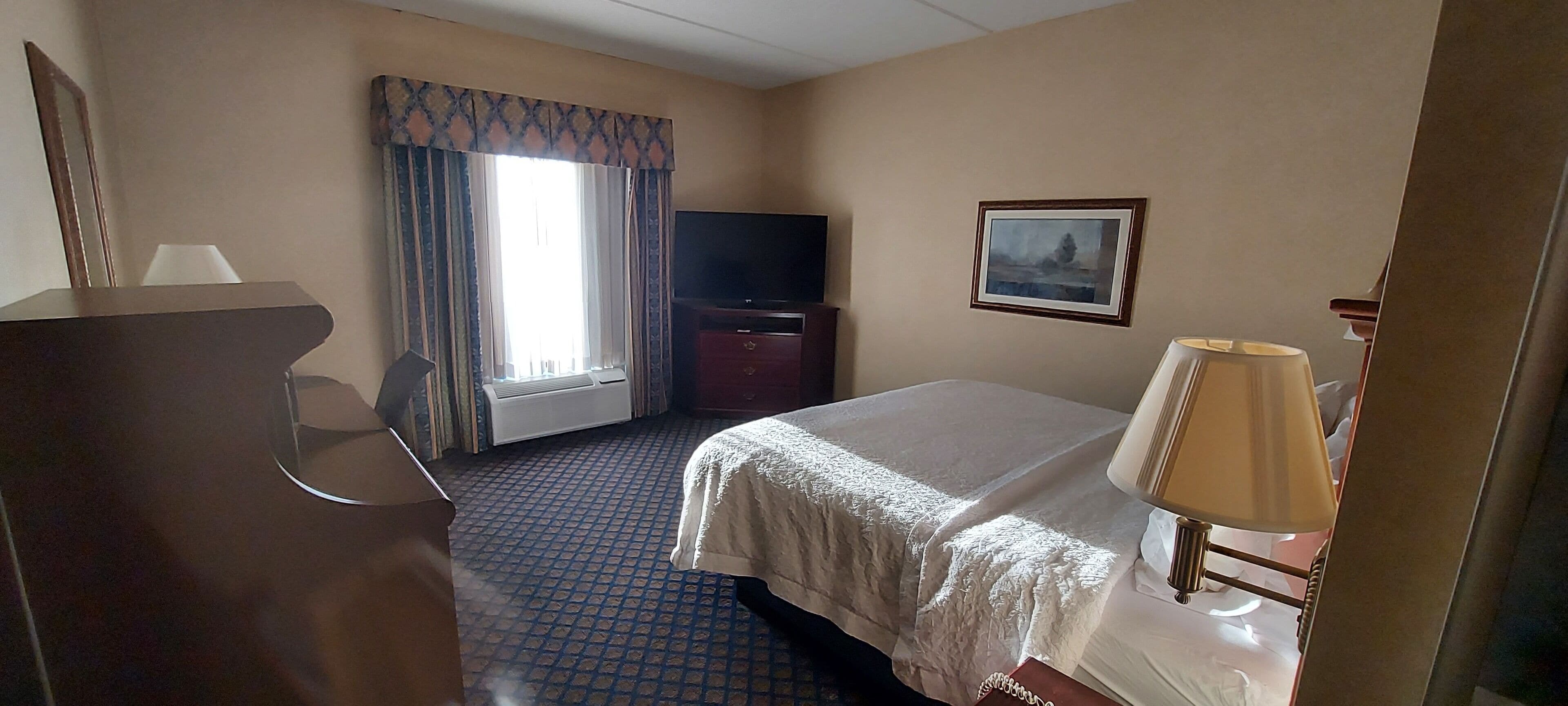 in-room safe, laptop workspace, iron/ironing board, rollaway beds