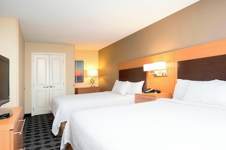 Ropa de cama de alta calidad y escritorio . TownePlace Suites by Marriott Kalamazoo