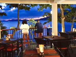 Café da manhã, almoço e jantar