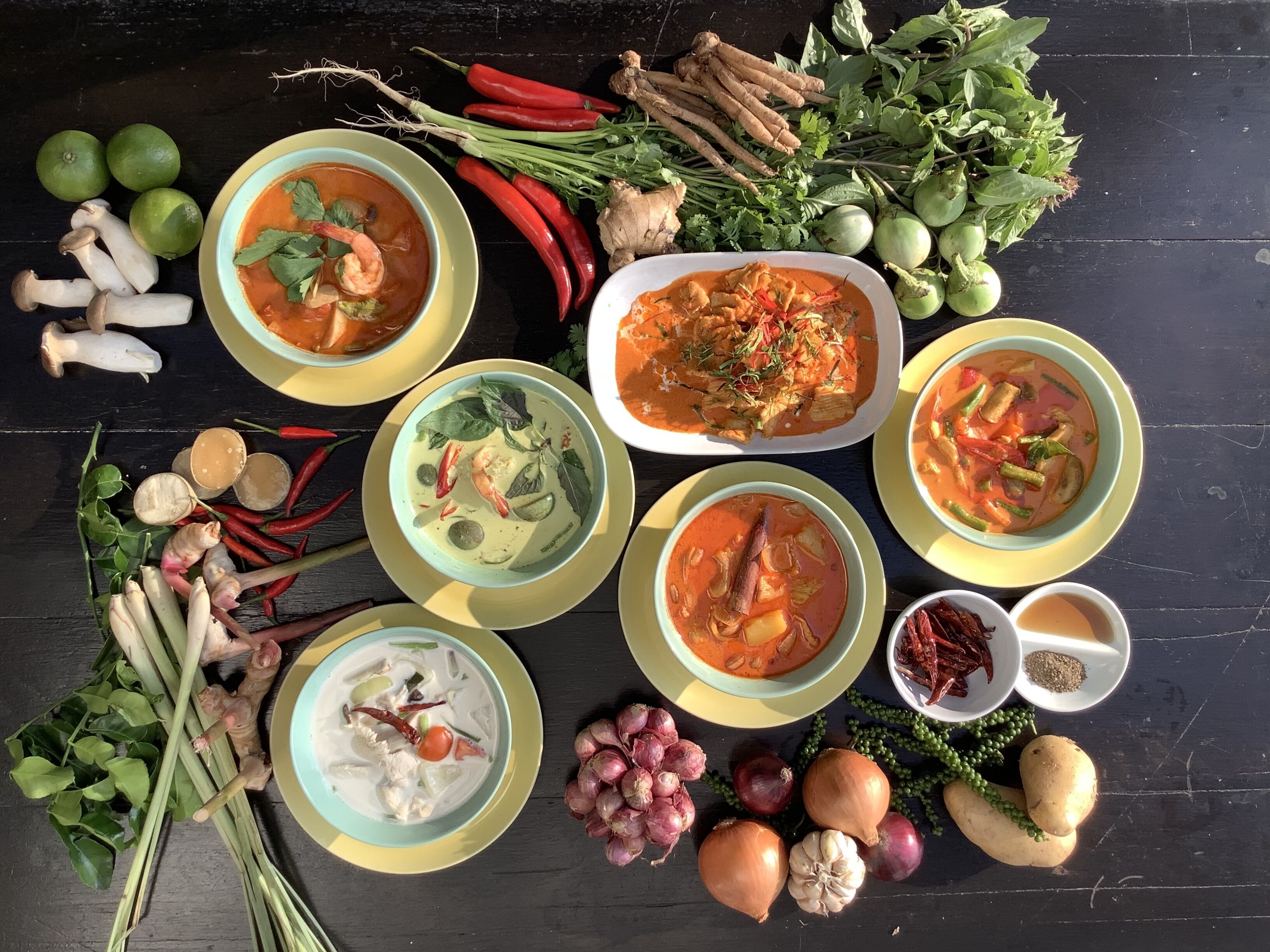 breakfast, lunch and dinner served