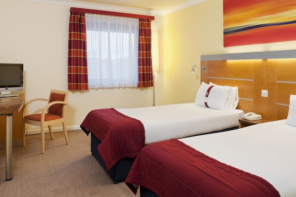 Premium bedding, in-room safe, desk, laptop workspace - Holiday Inn Express London - Golders Green (A406) by IHG (London)