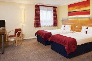 Premium bedding, in-room safe, desk, laptop workspace - Holiday Inn Express London - Golders Green (A406) by IHG (London)