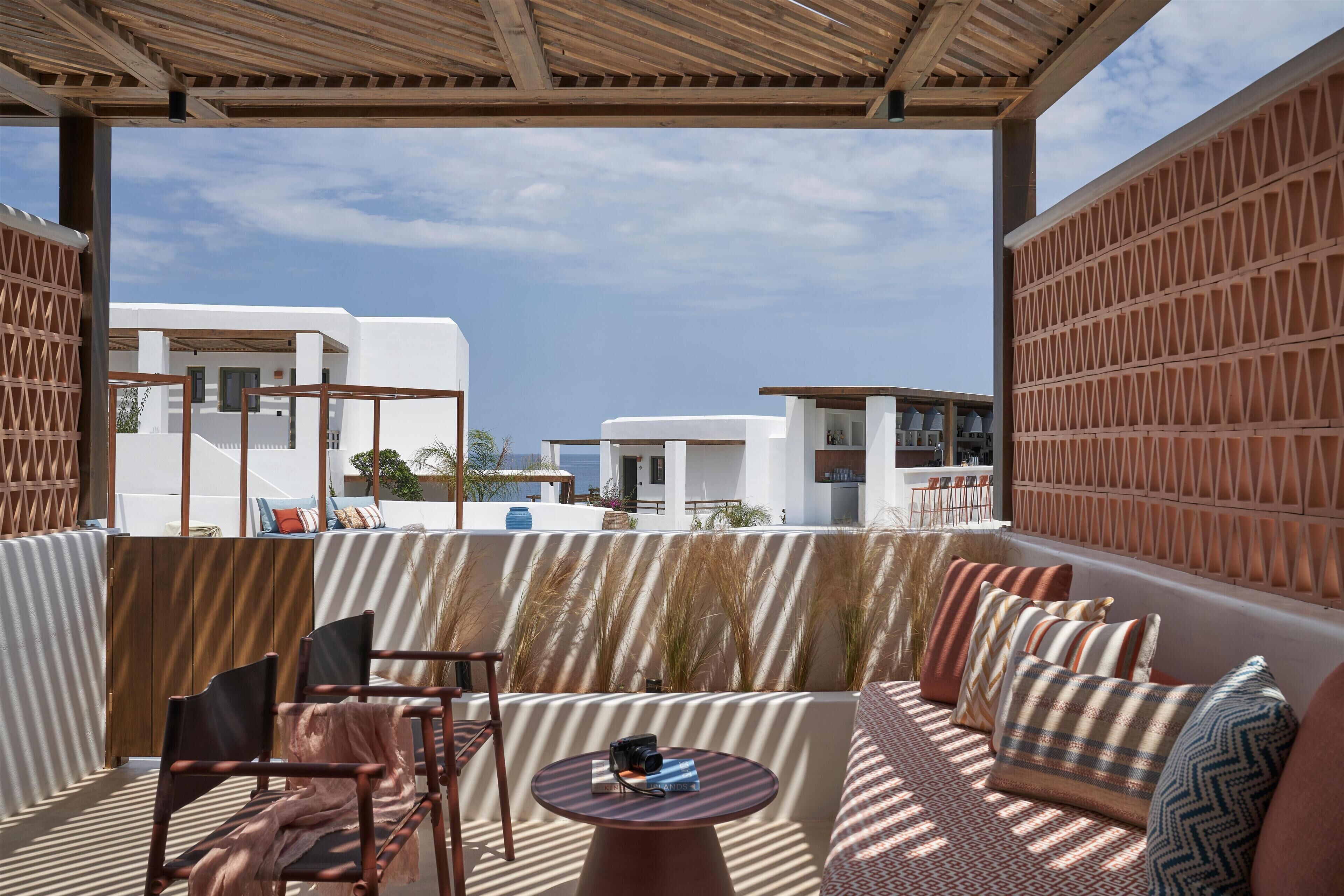 Supreme Suite Pool View | 防过敏的被褥、迷你吧、客房内保险箱、熨斗/熨板