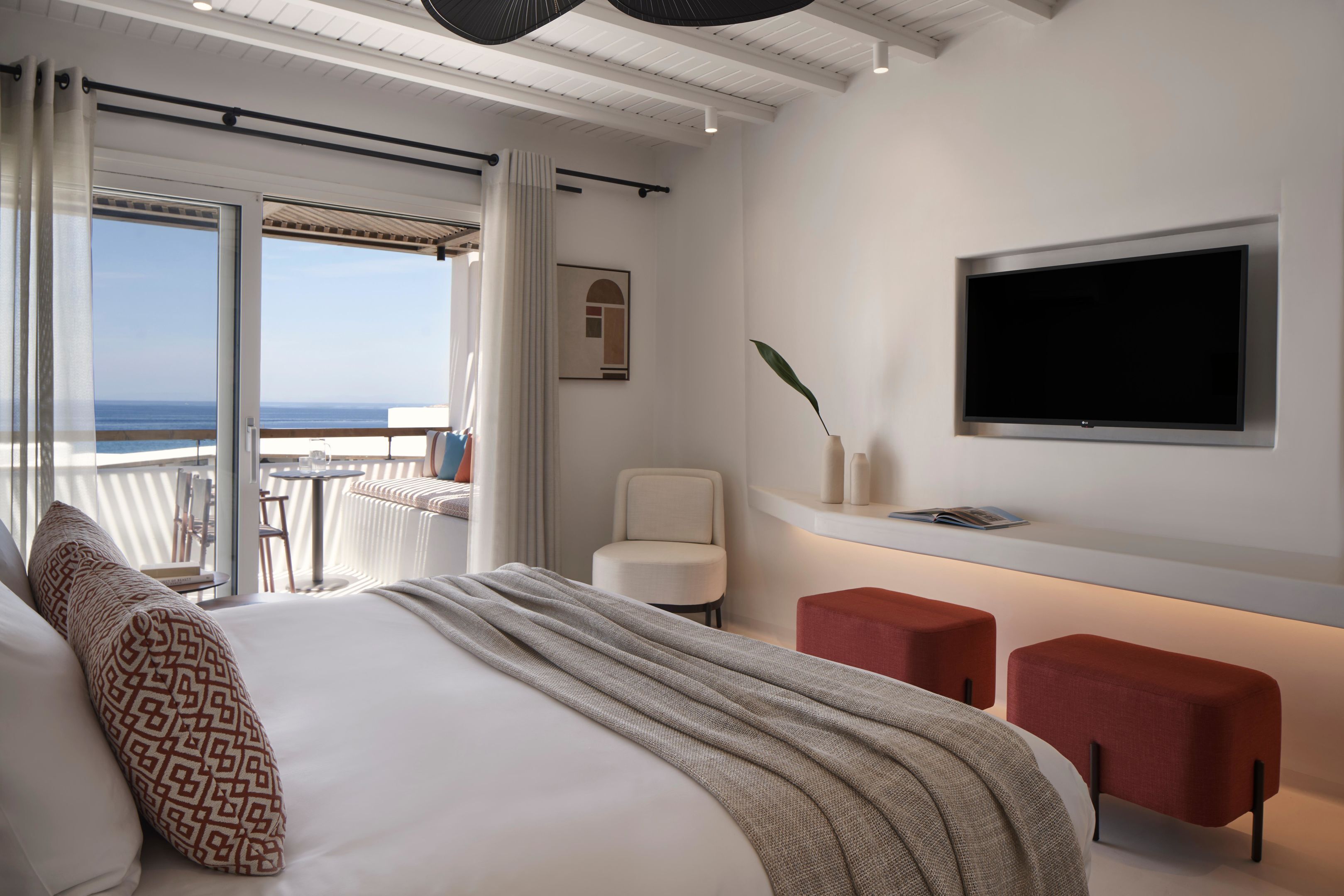 Hypo-allergenic bedding available, minibar, in-room safe