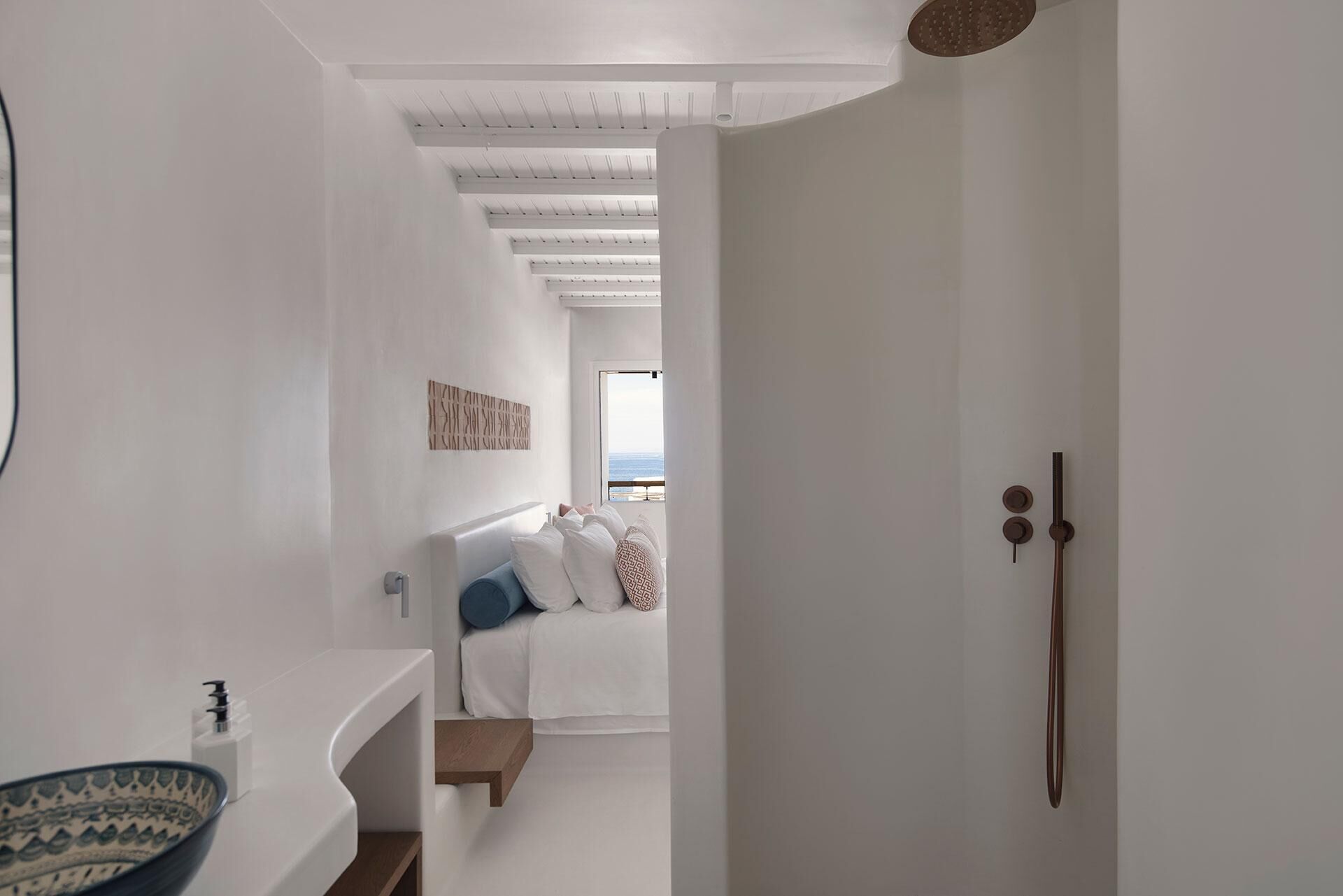 Hypo-allergenic bedding, minibar, in-room safe