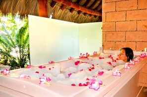 Couples treatment room(s), sauna, hot tub, Turkish bath/hammam - Pacífica Resort Ixtapa All-Inclusive (Ixtapa)