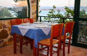 2 restaurants, breakfast, lunch, dinner served; Mediterranean cuisine 